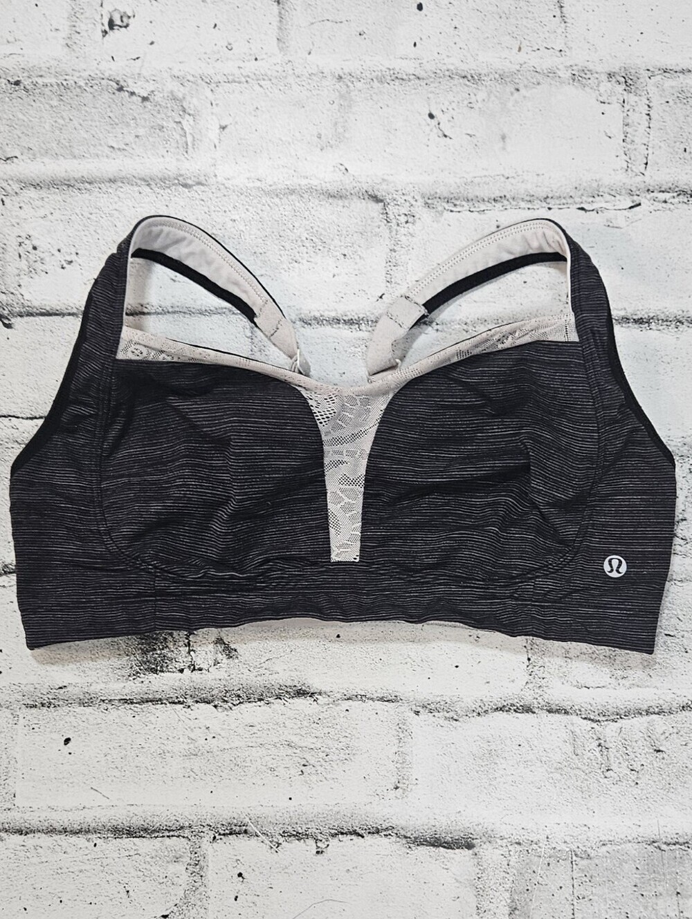Lululemon Striped High Support Sports Bra 38D Lace Panel